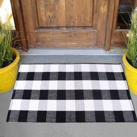 Carvapet Buffalo Plaid Rug, 24 x 51