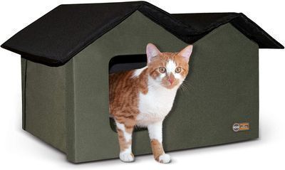 K&H Pet Products Extra Wide Outdoor Heated Kitty House Cat Shelter