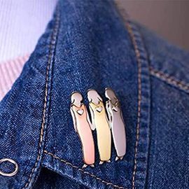 Sisters Lepel Pin